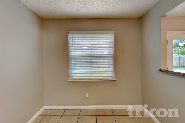 1351 Trotters Walk Way