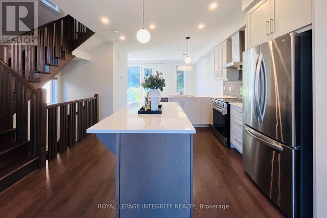 Photo - 147 Boundstone Way