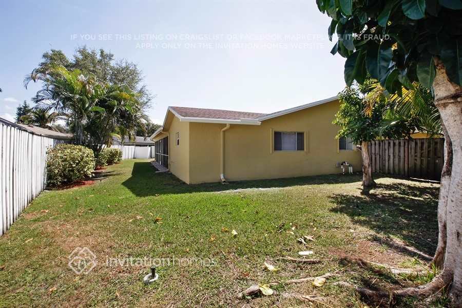 Photo - 820 NW 76th Terrace