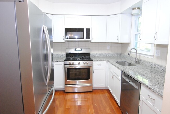Photo - 74 Stillwater Dr