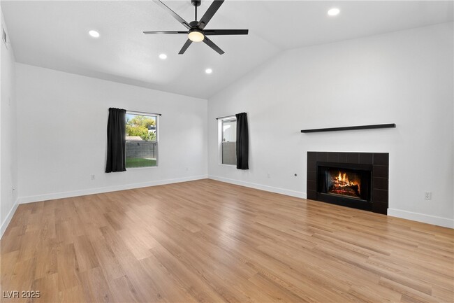 Building Photo - 3523 Farina Dr Rental