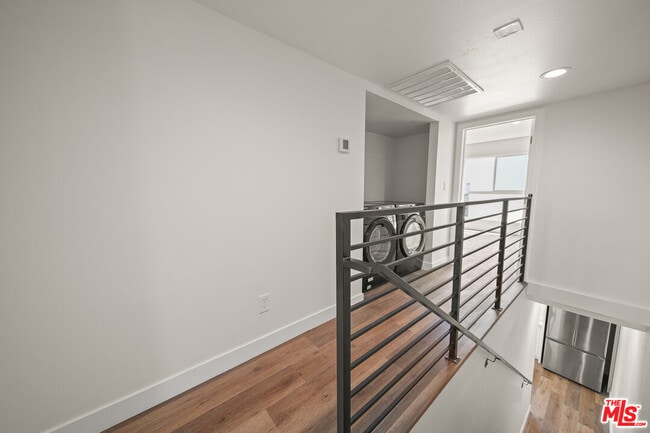 Photo - 1055 Wilton Pl