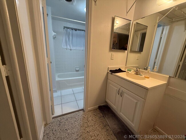 Photo - 9450 Live Oak Pl Unit 306