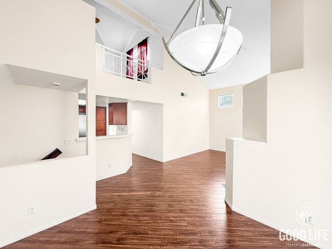 Photo - 2B/2BA Condo in Mira Mesa Available for Rent!