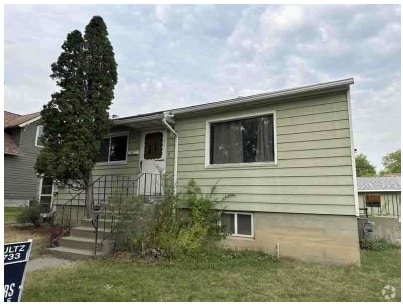 Building Photo - 1520 N Benton Ave Unit Downstairs Rental