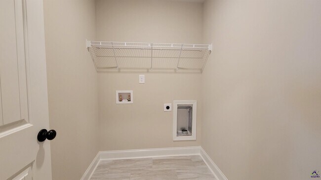 Photo - 808 Daisy Dr