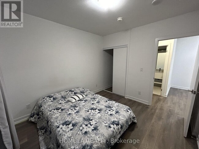 Photo - 159 Wellesley St E Unit 303