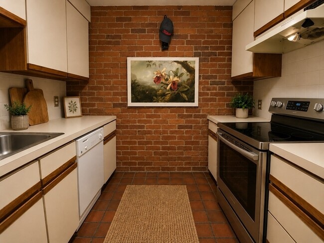 Photo - 84 Gainsborough St Unit 201w