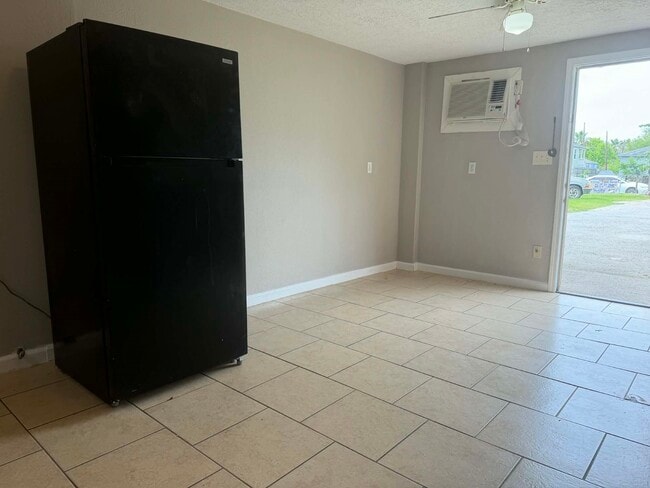 Photo - 5511 Avenue N 1/2 Rear