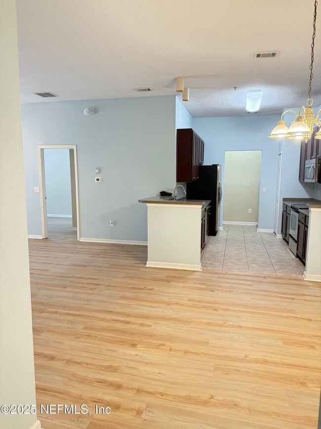 Photo - 13832 Herons Landing Way Unit 8