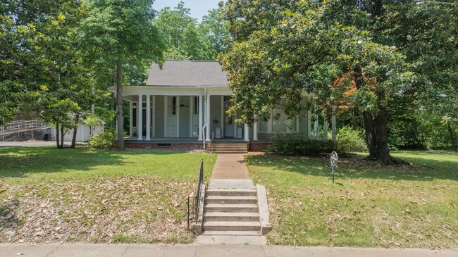 Photo - 233 N Grand Ave House