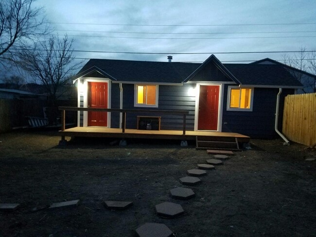 Building Photo - 1465 Juniper St
