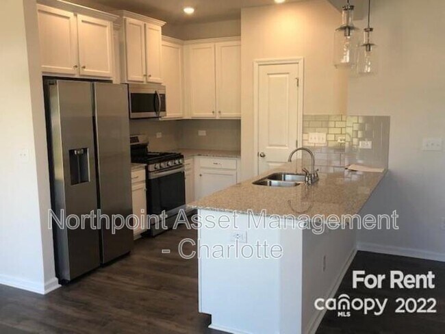 Photo - 3914 Townes Blvd Townhome