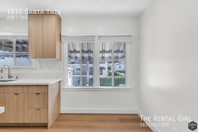 Photo - 1810 Santa Ynez St