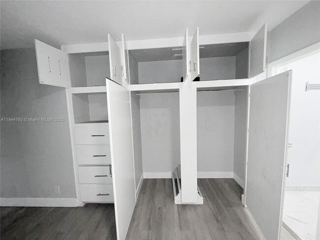 Photo - 1815 McKinley St Unit 8