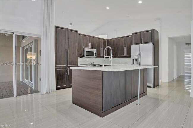 Photo - 4 br, 2.5 bath House - 1553 SW 189th Ave