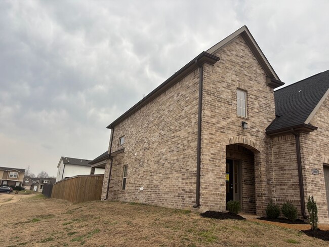 Photo - 10007 Messana St