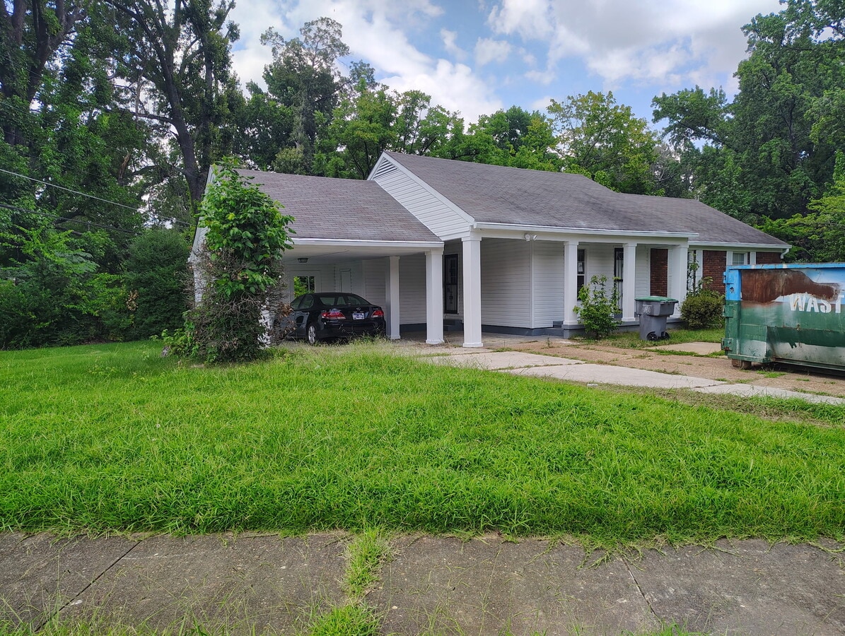 Photo - 1560 Hester Rd
