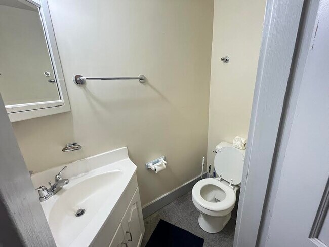 Photo - 18 Park Vale Ave