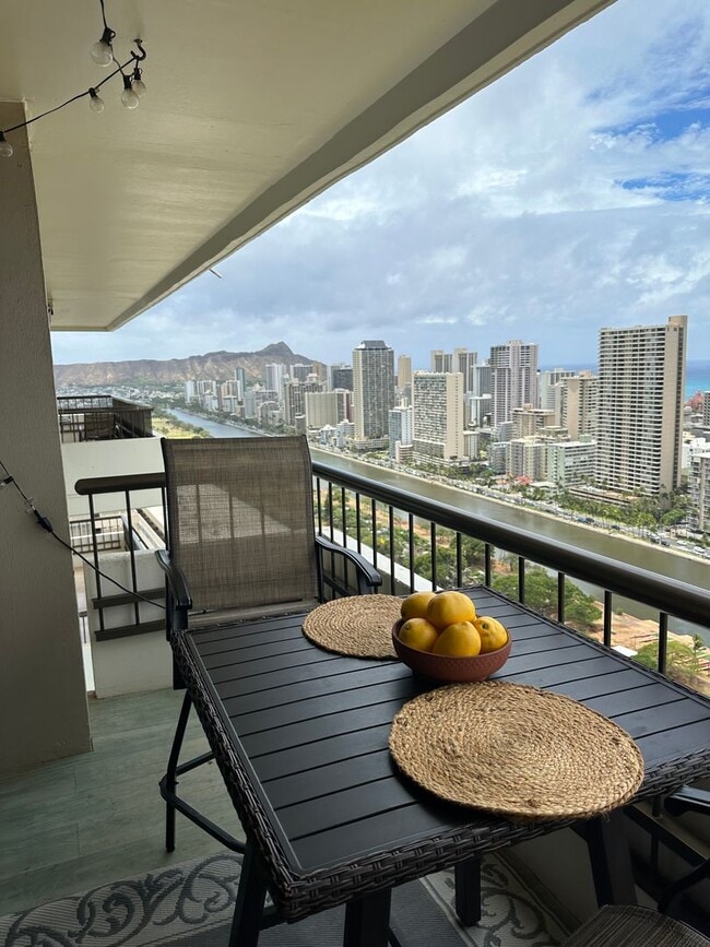 Marco Polo - Marco Polo Condo Unit 3409