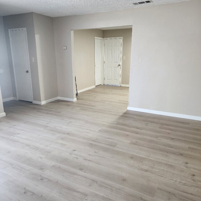 Building Photo - 2458 S Backer Ave