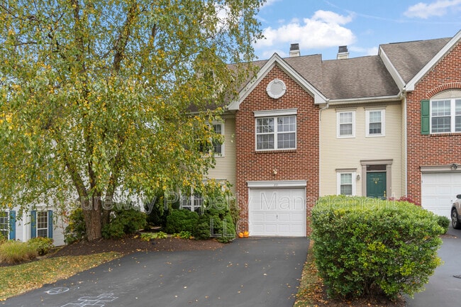 Photo - 221 Lookout Pl