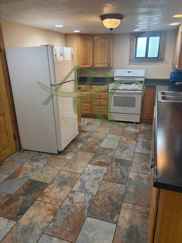 Photo - 123 Van Buren St Unit Downstairs Apt