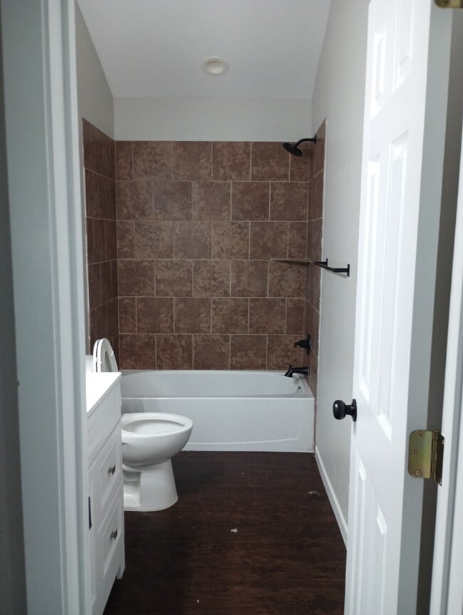 Photo - 1581 W Austin