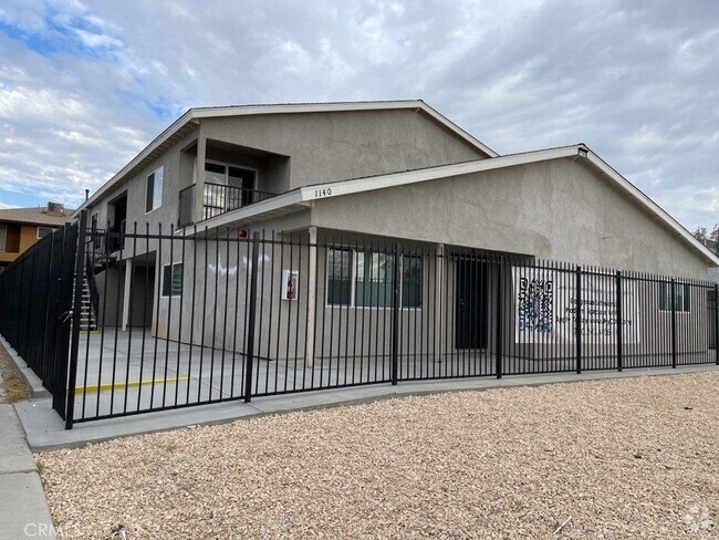 Building Photo - 1140 Deseret Ave Rental
