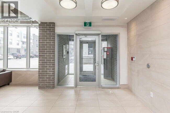 Photo - 62 Balsam St Unit B206