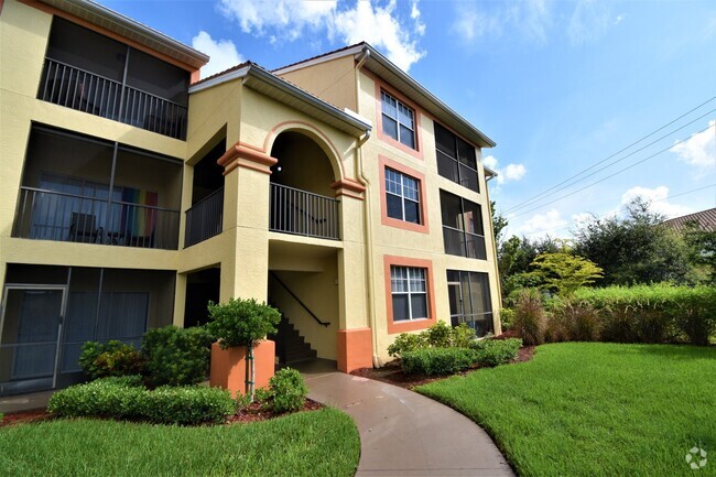 Building Photo - ** FAIRWAY PRESERVE ** 3 BED / 2 BATH COND... Rental