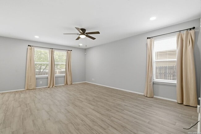 Photo - 655 Rattler Bluff