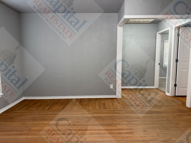 Photo - 256 E Key Blvd