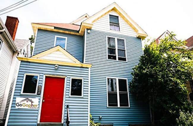 Building Photo - 520 12th Ave SE Unit #1