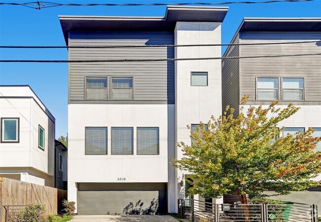 Building Photo - 3015 Gillespie St Rental