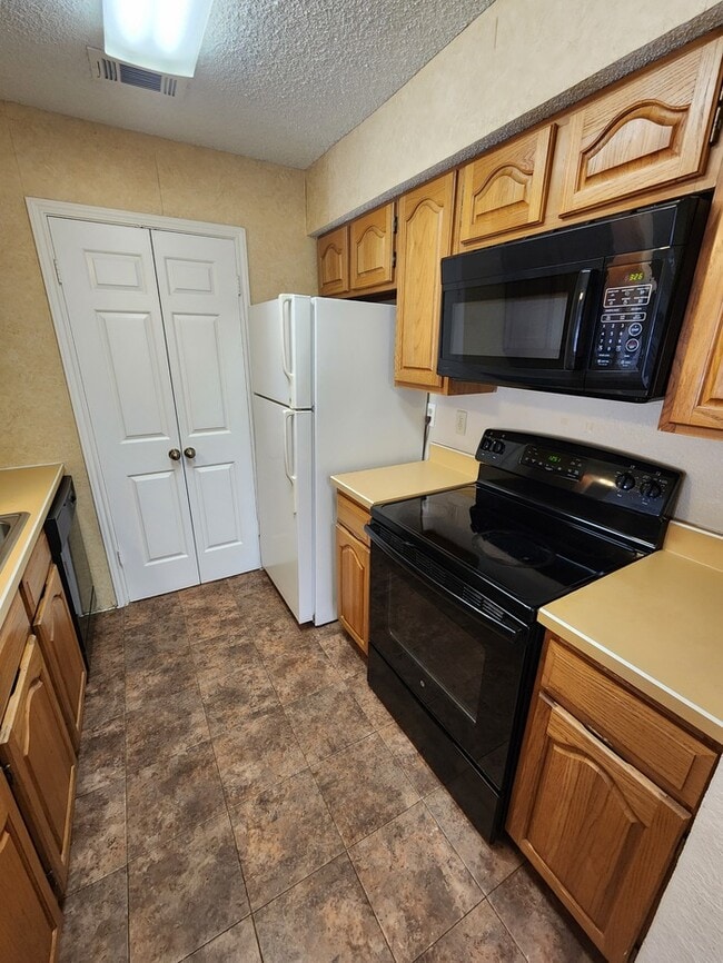 Photo - 1 bed 1 bath condo Unidad 212