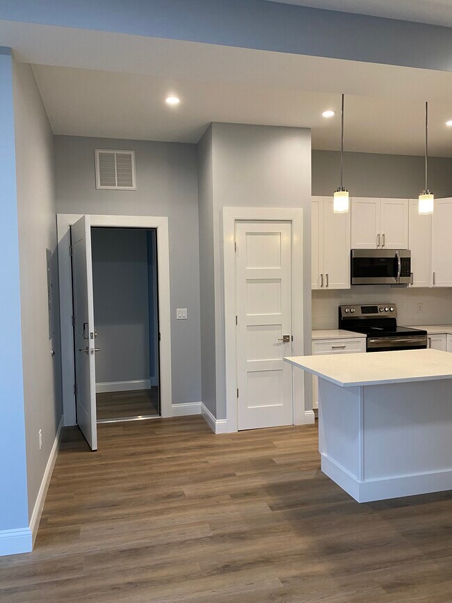 Photo - 391 Springfield Ave Unidad 2