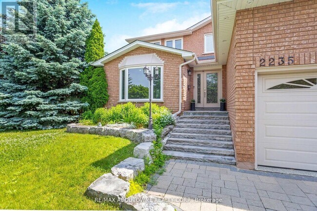 Photo - 2235 Grenville Dr