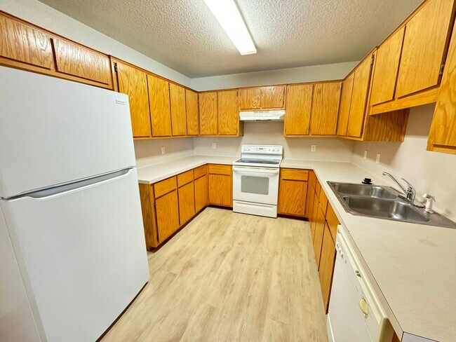 Photo - 2705 Alma Dr Unit # B