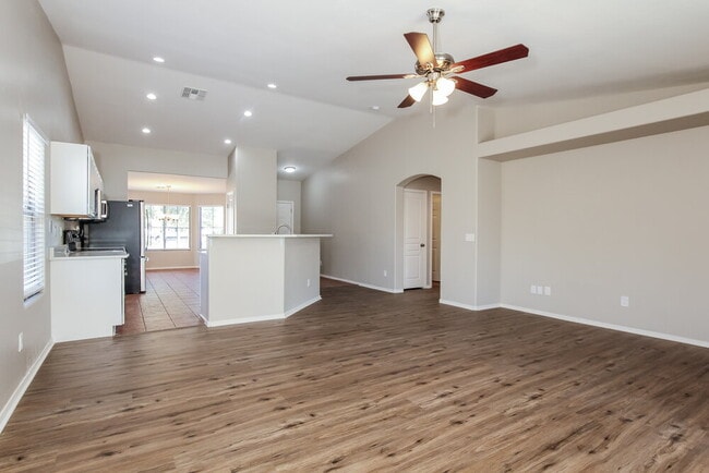 Photo - 39812 N Vincenza St