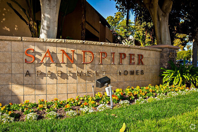 Building Photo - Elan Sandpiper Del Mar Rental