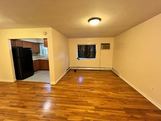 Photo - 224-19 Braddock Ave Unit 2nd Floor