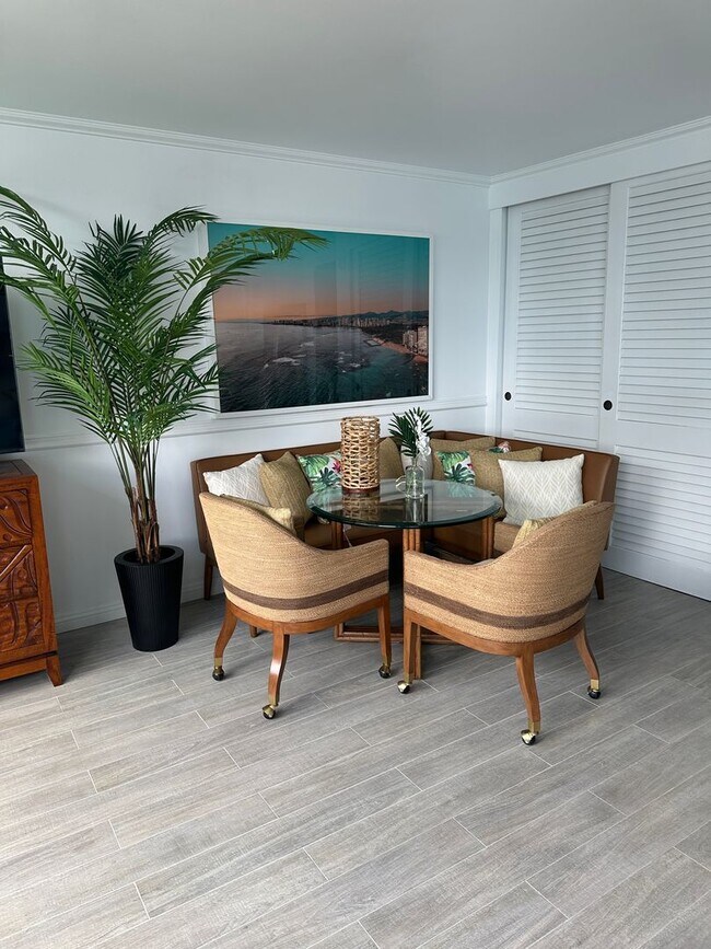 Photo - Waikiki Studio with Ocean Views
