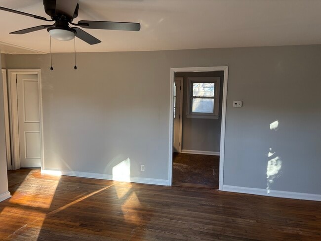 Photo - 717 Brighton Rd