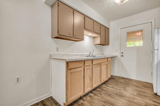 Photo - 503 Cromwell St Unidad 503