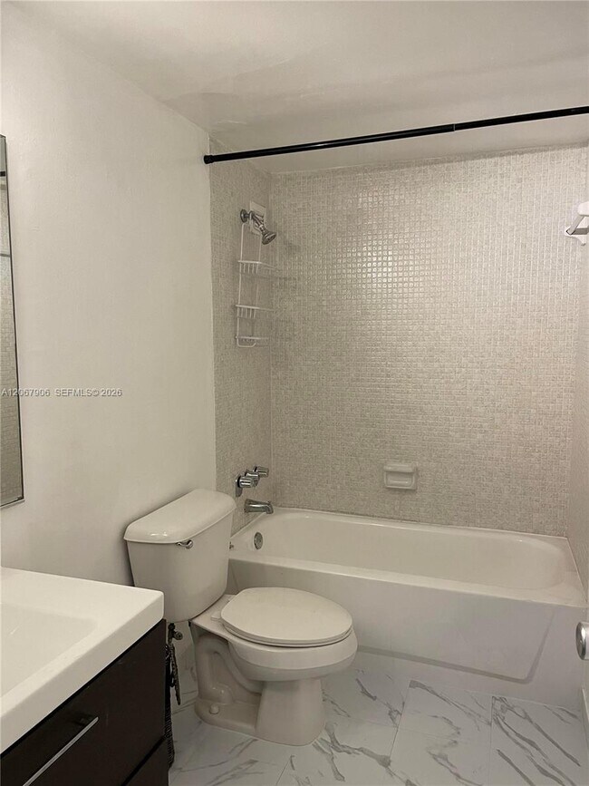 Photo - 1000 West Ave Unit 605