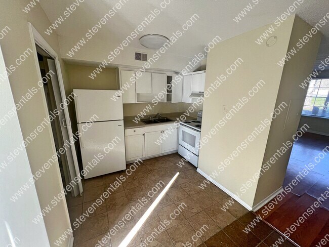 Photo - 441 Harding Pl Unit C5