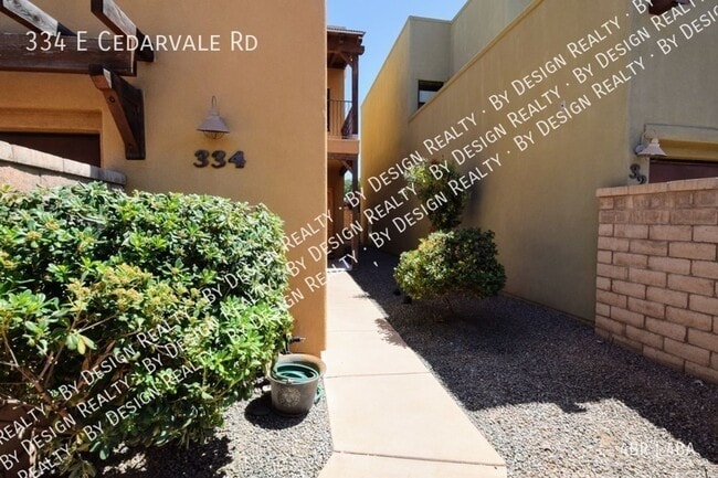 Photo - 334 E Cedarvale Rd