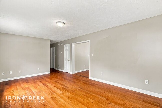 Photo - 16 Spinet St