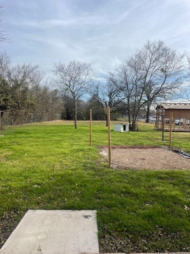 Photo - Updated La Vega ISD Home